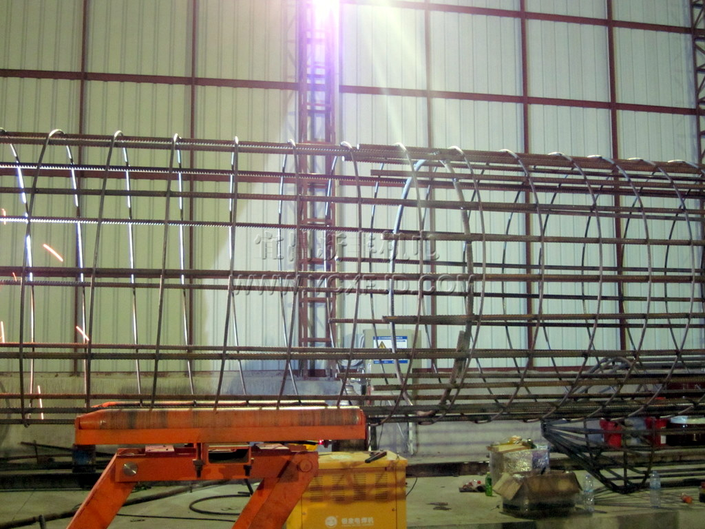 鋼筋籠成型機——廣州市裕豐建筑工程機械制造有限公司